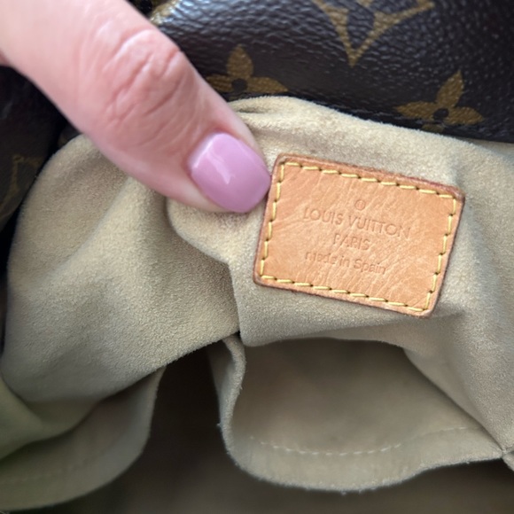 Authentic LV artsy bag - Picture 5 of 6